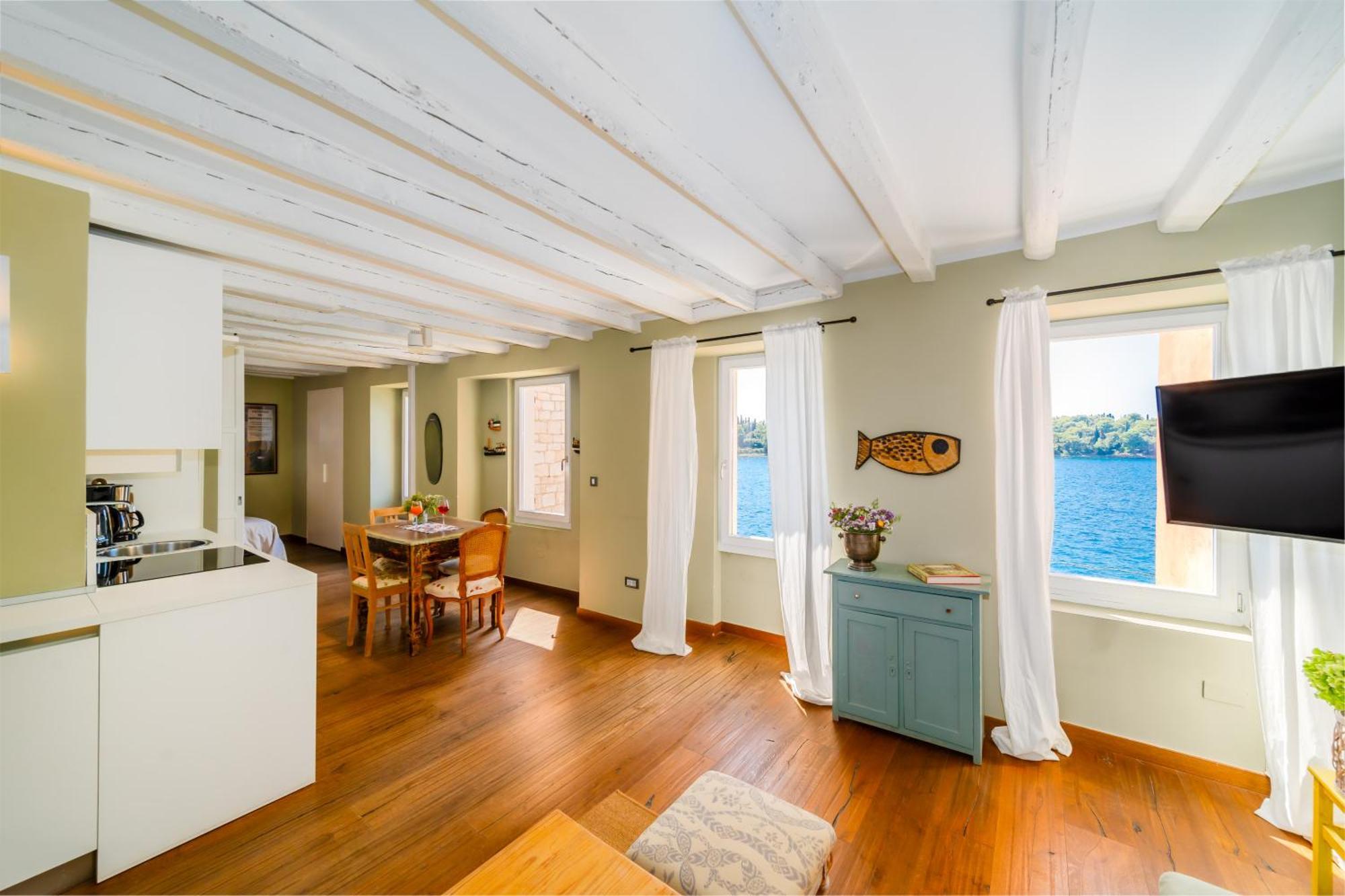 Apartment Mediterraneo Rovinj Eksteriør billede
