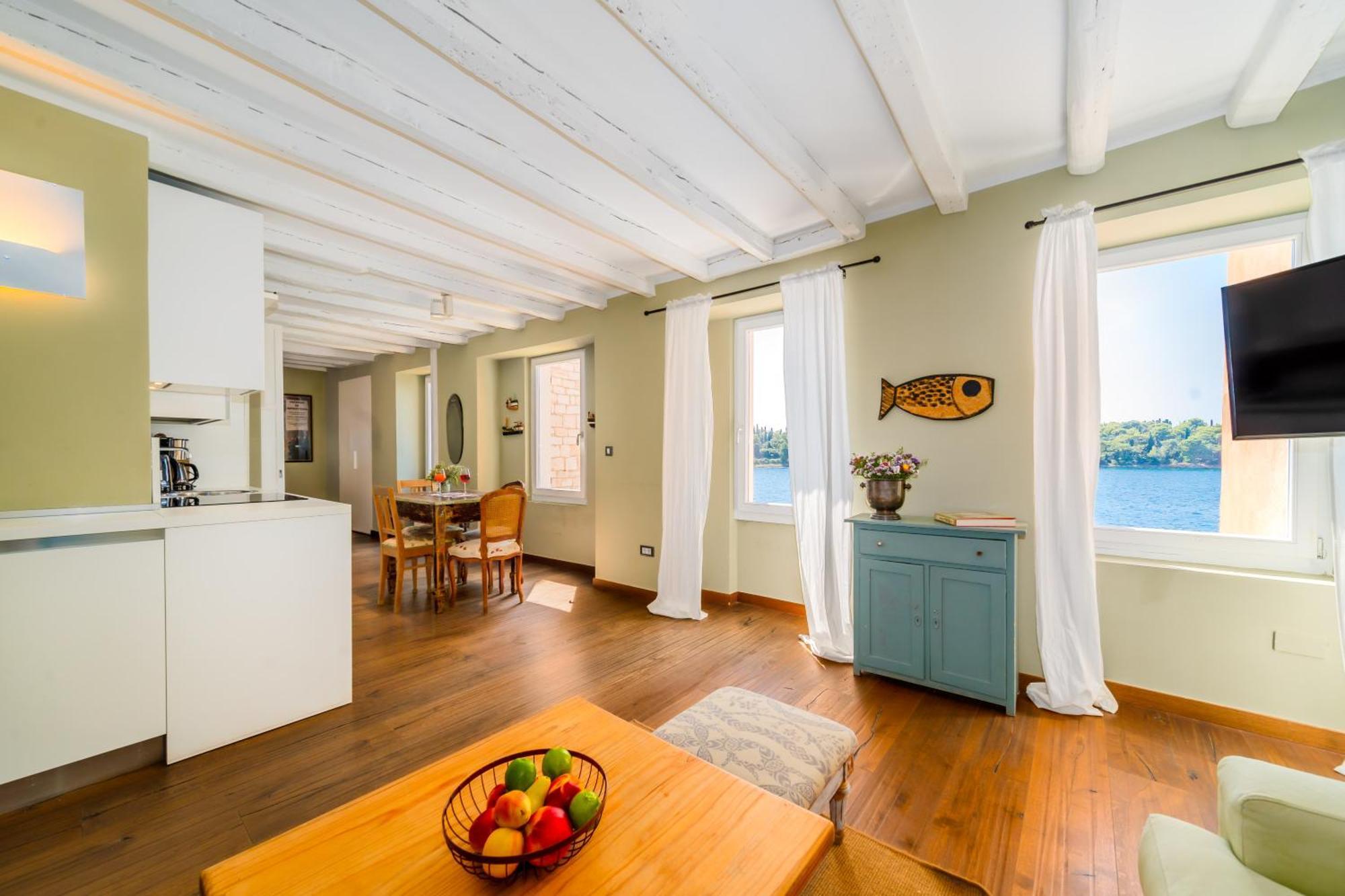 Apartment Mediterraneo Rovinj Eksteriør billede
