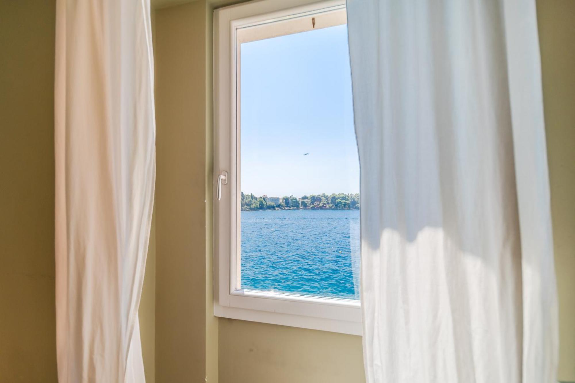 Apartment Mediterraneo Rovinj Eksteriør billede